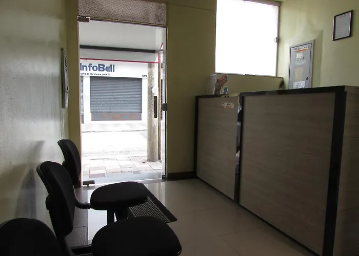 Hospedaria Meni Sob Nova Direção Próximo ao Brás e 25 de Março
