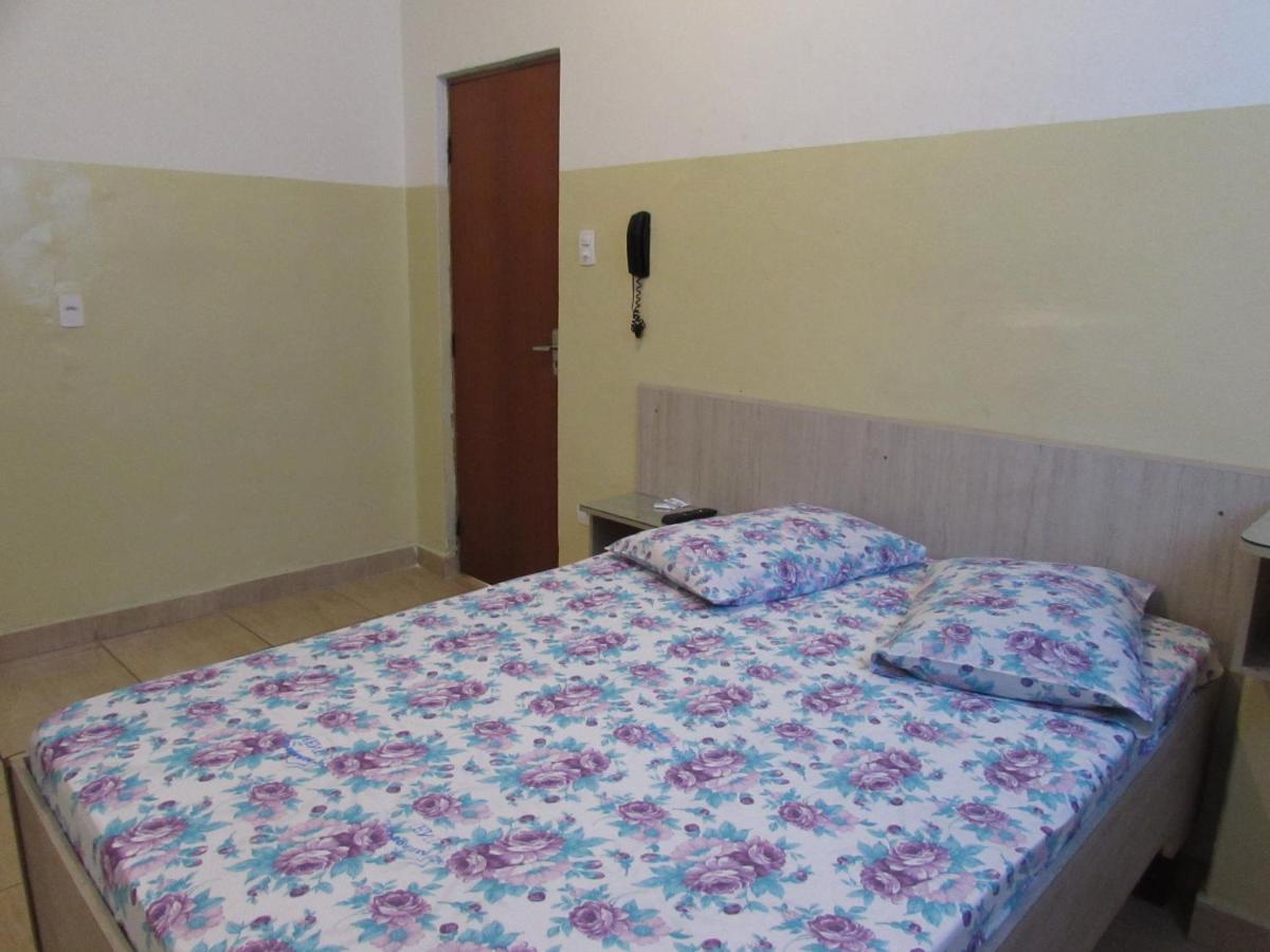 Albergue Hospedaria Meni Sob Nova Direcao Proximo Ao Bras E 25 De Marco São Paulo